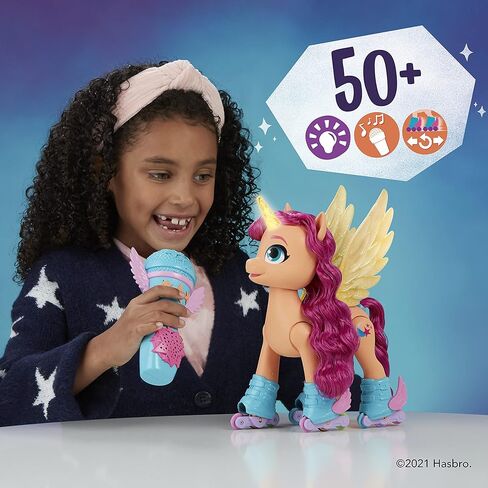My Little Pony: فيلم الجيل الجديد Sing 'N Skate Sunny Starscout - لعبة تفاعلية بجهاز تحكم عن بعد مقاس 9 بوصات مع 50 تفاعلًا وأضواء in Kuwait