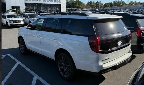 Fits Ford Expedition 2007–2025 Roof Rack Cross Bars – Raised Roof Rails Only, 330 lb Capacity, Lockable Aluminum, T-Slot Channel, No-Drill Install (Silver, Gen 5, 2025-UP) in Saudi Arabia