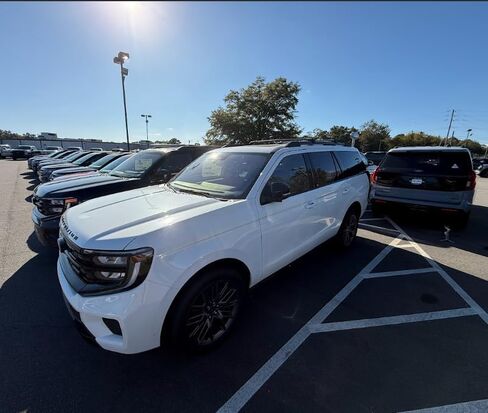 Fits Ford Expedition 2007–2025 Roof Rack Cross Bars – Raised Roof Rails Only, 330 lb Capacity, Lockable Aluminum, T-Slot Channel, No-Drill Install (Silver, Gen 5, 2025-UP) in Saudi Arabia
