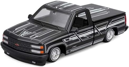 Maisto 1993 Chevrolet 454 SS Pickup Lowrider – Black (Design Lowriders) Diecast 1:24 Scale Model 32550BK in Kuwait