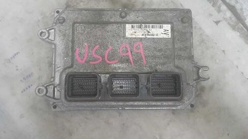 Engine ECM Control Module Transmission 17 Compatible with Honda HR-V 37820-51M-C82 3782051MC82 in Kuwait