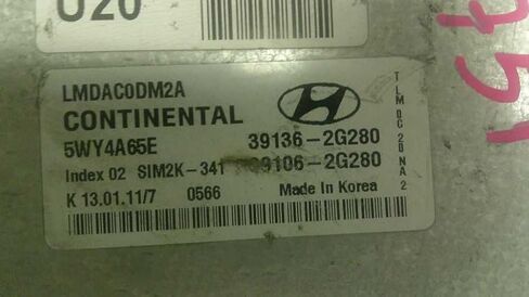 Engine ECM Control Module 2.0L Fits 10-13 Compatible with Hyundai Tucson 39106-2G280 391062G280 in Kuwait