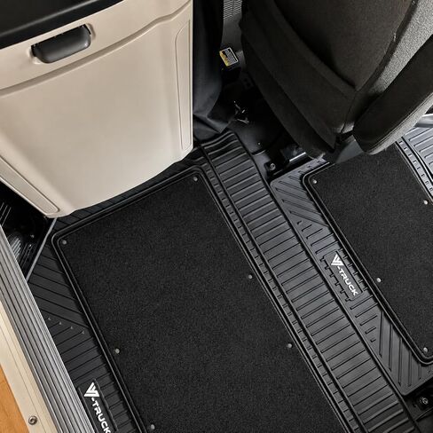 4-Piece All-Weather Floor Mats for Peterbilt 579 & 567 – Custom Fit Double-Layer Rubber & Carpet Floor Mat Set, Heavy-Duty Non-Slip Interior Protection, Easy Clean in Saudi Arabia