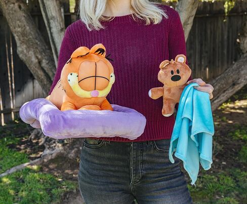 Garfield Sleeping with Pookie 7-Inch Collector Plush, Soft Stuffed Animal in Kuwait