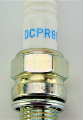 إن جي كيه شمعات الإشعال 4339 شمعات الإشعال Dcpr8e 4 Pk 4339 in Kuwait