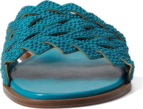 Naturalizer Women Fernanda Slide Sandal in Kuwait