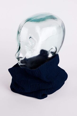 Love Cashmere Mens Checked 100% Cashmere Snood - Navy Blue - made in Scotland - RRP $160 in Kuwait