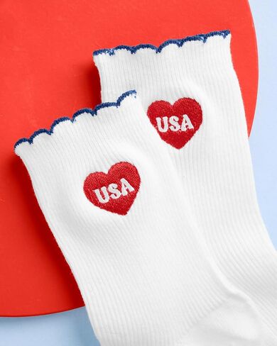 xo، جوارب Fetti America 250 USA - جوارب بيضاء بقلب أحمر | ديكور الحفلات الوطنية، زي الرابع من يوليو، هدية عيد ميلاد أمريكا، احتفالات الولايات المتحدة الأمريكية، إكسسوارات باللون الأحمر والأبيض والأزرق in Kuwait