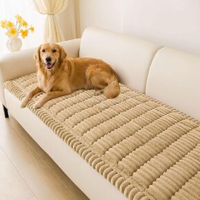 hyha Couch Cover for Dogs Washable, Non Slip Thick Flannel Sofa Protector, Pet Friendly Plush Furniture Cover for Sectional Sofa & Loveseat (Dark Green, 27.6" x 47") in Saudi Arabia