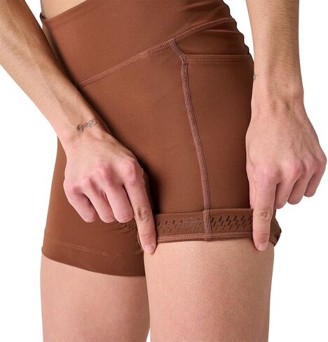 Pearl Izumi Women's Modern Recycled Knit Sugar Shorts in Kuwait