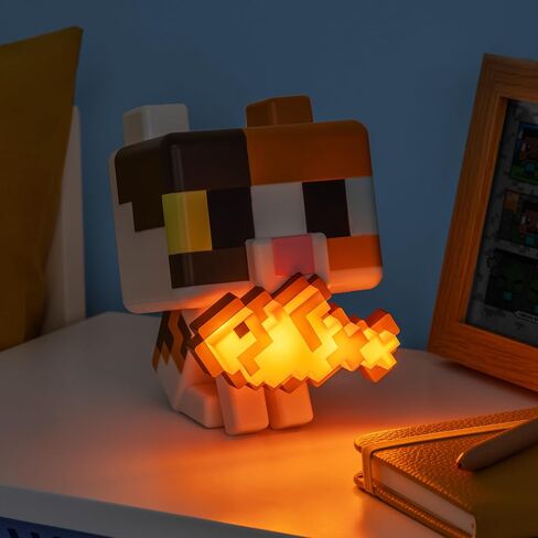 Paladone Minecraft Cat GloBuddies Light، مصباح اضغط عليه 15 سم مع سمكة مضيئة، يعمل ببطارية AA، مرخص رسميًا in Kuwait