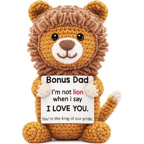 WELLBANEE Bonus Dad Fathers Day Birthday Gifts, Positive Lion Step Dad Gifts from Daughter Son Wife, Small I Love You Gift for Dads Papa, Funny Cute Leo Doll for Bonus-Dads in Saudi Arabia
