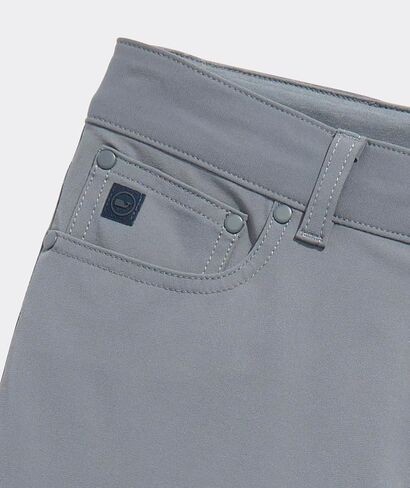 بنطال Vineyard Vines للأولاد أثناء التنقل ذو 5 جيوب in Saudi Arabia