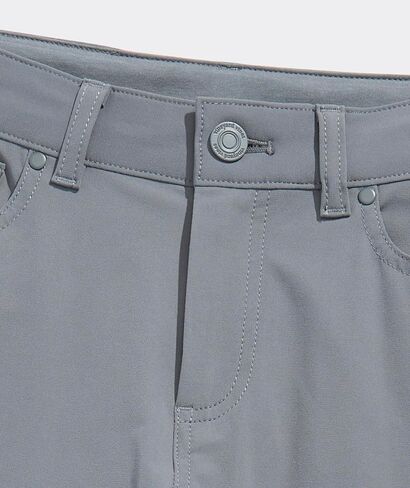 بنطال Vineyard Vines للأولاد أثناء التنقل ذو 5 جيوب in Saudi Arabia
