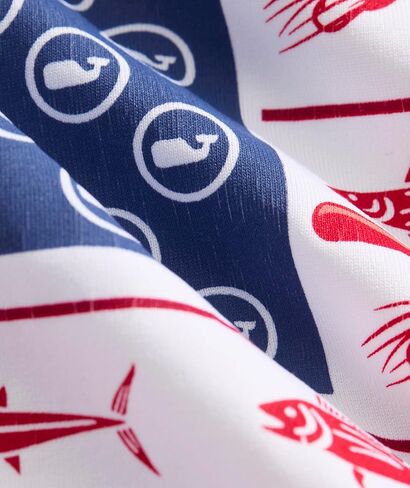 تي شيرت Vineyard Vines للأولاد بعلم الولايات المتحدة الأمريكية بأكمام قصيرة وأكمام قصيرة لأداء هاربور in Kuwait