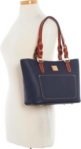 حقيبة يد Dooney & Bourke، حقيبة يد صغيرة من Pebble Grain Gretchen in Kuwait