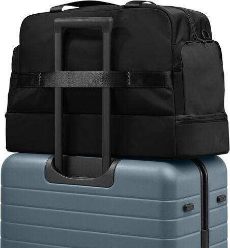 Away Featherlight Weekender Bag, 44L Carry On Travel Duffel with Laptop Sleeve and Shoe Compartment, Jet Black in Kuwait