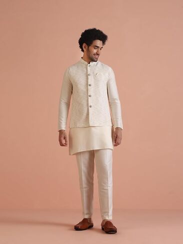 KISAH Men’s Textured Jacket | Traditional Outfit for Men | Festive & Wedding Ethnic Wear | Elegant & Comfortable in Saudi Arabia
