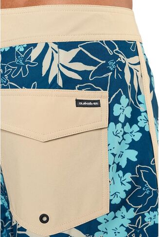 Quiksilver Men's Jetty Bloom 19 Boardshorts in Kuwait