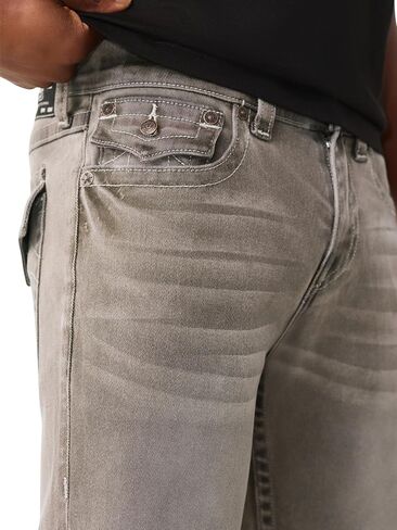 شورت دينم رجالي من True Religion بحاشية Ricky Frayed - مقاس مريح، تفاصيل على شكل حدوة حصان، حاشية مقصوصة بشكل خام - غسول رمادي بلانكتون، 34 in Kuwait
