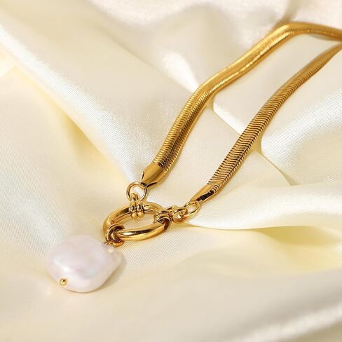 Baroque Large Square Pearl Pendant Spring Clasp Soft Snake Chain Necklace Elegant Pearl Jewelry in Saudi Arabia