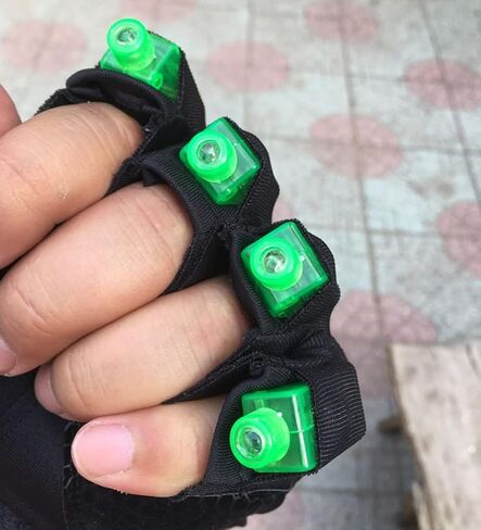 Light Up The Gloves-LED Flashlight Gloves for Parties, Halloween, Raves-Skeleton Effect in Kuwait