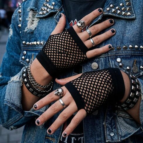 6 Pairs Short Kids Fishnet Gloves Fingerless for Women Girls - Black Fingerless Gloves for 80s 90s Halloween Party (Black) in Saudi Arabia