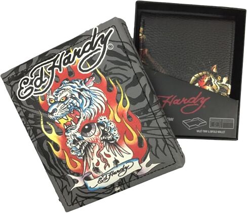 مجموعة هدايا ED HARDY محفظة ثنائية الطي بطبعة وشم مع صينية خادم (جماجم وورود/أبيض) in Kuwait