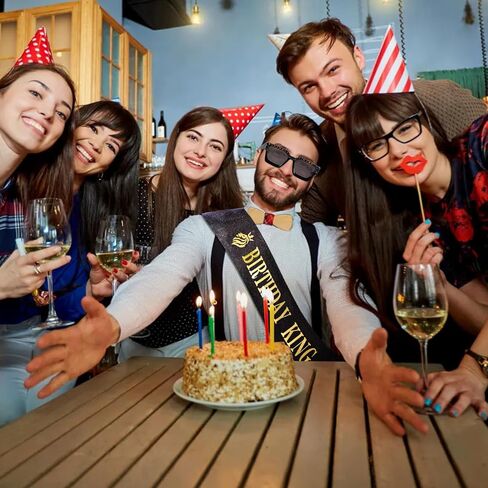 زينة عيد الميلاد من شاناكو للرجال، نظارات شمسية لعيد الميلاد ووشاح الملك، مناسبة للحفلات باللونين الأسود والذهبي، وإكسسوارات الحفلات والهدايا in Kuwait