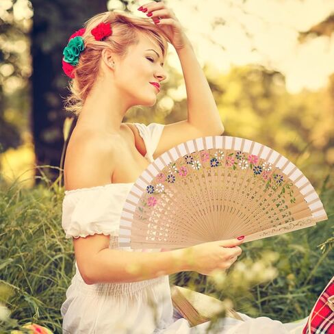 مروحة يد خشبية إسبانية قابلة للطي على الوجهين، مروحة يدوية بنمط زهور زرقاء للنساء، تصميم كلاسيكي لحفلات الزفاف والرقص in Kuwait