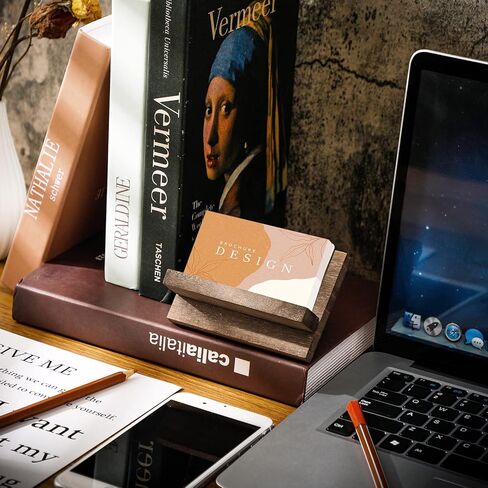 8 قطع حامل بطاقة عمل خشبية للمكتب، حامل بطاقة عمل خشبي للمكتب، حامل بطاقة عمل صغير لسطح المكتب، حامل بطاقة مكتب خشبي للمكتب، حامل بطاقات اسم الطاولة، منظم البطاقات البريدية in Kuwait