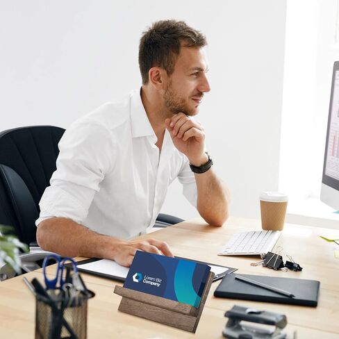 8 قطع حامل بطاقة عمل خشبية للمكتب، حامل بطاقة عمل خشبي للمكتب، حامل بطاقة عمل صغير لسطح المكتب، حامل بطاقة مكتب خشبي للمكتب، حامل بطاقات اسم الطاولة، منظم البطاقات البريدية in Kuwait