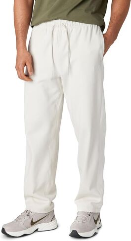 Nike Men's Club Varsity Open Hem Pant in Saudi Arabia
