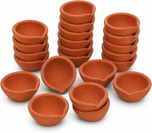 Diwali Diyas Clay Diyas for Pooja مع فتائل قطنية [12 قطعة] - مصباح زيت بوجا الهندي Diwali Pooja - ديكور ديوالي للمنزل - عناصر هدايا الإرجاع الهندية بمناسبة الانتقال لمنزل جديد Hashcart® in Kuwait