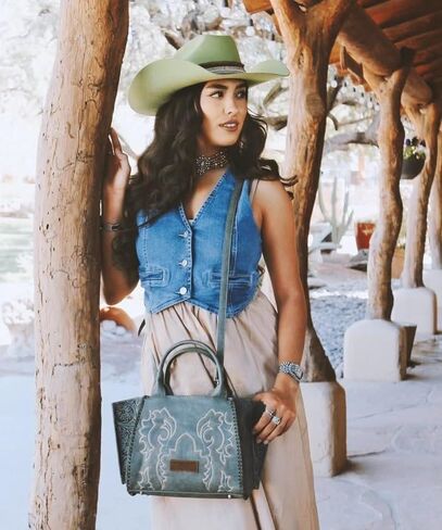 Wrangler Purse for Women Embroidered Boot Scroll Tote Bag Rodeo Top Handle Handbags with Crossbody Strap in Kuwait