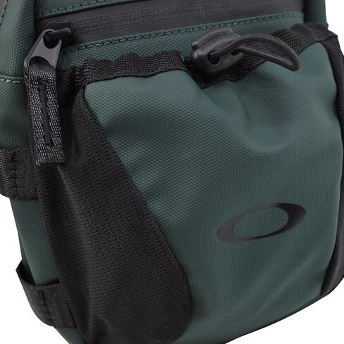 Oakley Rover Crossbody in Kuwait