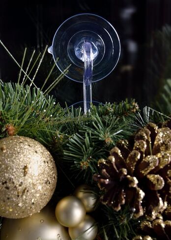 Commercial Christmas Hardware Giant 3 In. 20 Lb. Holding Capacity Double Suction Cup Wreath Hook - 1 Each in Saudi Arabia