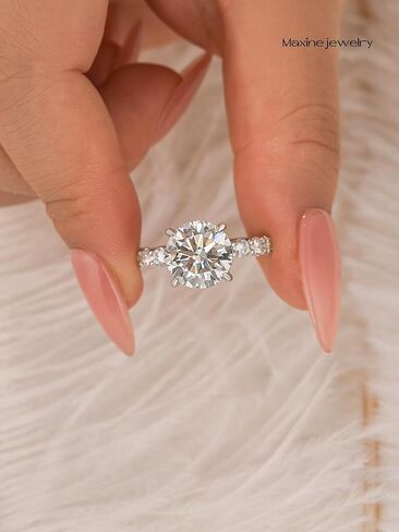 Maxinejewelry 4.0 قيراط خاتم خطوبة مويسانيتي مستدير للنساء، 925 الفضة الاسترليني D اللون VVS1 خاتم الوعد مع 1.0 قيراط مويسانيتي أحجار جانبية in Kuwait