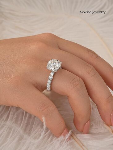 Maxinejewelry 4.0 قيراط خاتم خطوبة مويسانيتي مستدير للنساء، 925 الفضة الاسترليني D اللون VVS1 خاتم الوعد مع 1.0 قيراط مويسانيتي أحجار جانبية in Kuwait