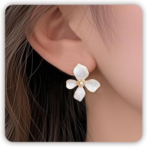 Floral Earrings for Women, White Flower Stud Earrings Elegant Flower Hawaiian Earrings as Summer Vacation Jewelry, Statement Bohemian Pearl Flower Earings Wedding Beach Accessories in Kuwait
