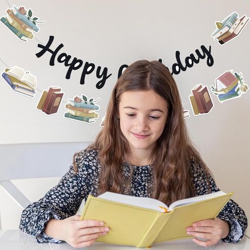 لافتة عيد ميلاد لنادي الكتب، لافتة عيد ميلاد سعيد وإكليل، كتب الزهور البرية، لوازم الحفلات، زخارف الزهور لمحبي الكتب in Kuwait