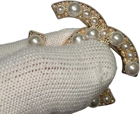 Luxury Pearl Brooch for Women, Gold-Plated Curved Design Pin with Faux Pearls, Vintage Style Lapel Pin for Coat, Dress, Scarf, Wedding Jewelry Idea in Kuwait