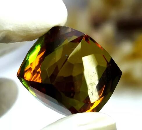 Natural 53 Ct Alexandrite Fancy Cube Cut Color Changing Loose Gemstone in Saudi Arabia