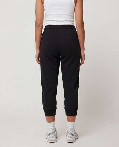 مجموعة Real Essentials 3 Pack: بنطال رياضي للجري من الصوف Capri Joggers Athletic Lounge Gym مع جيوب (متوفر في Plus) in Kuwait