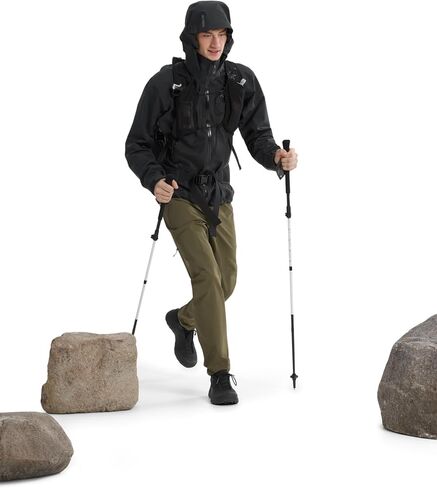 Arc'teryx Beta AR Men's Jacket | Waterproof, Windproof Gore-Tex Pro Shell Men's Winter Jacket with Hood for All Round Use | Black, Medium in Kuwait