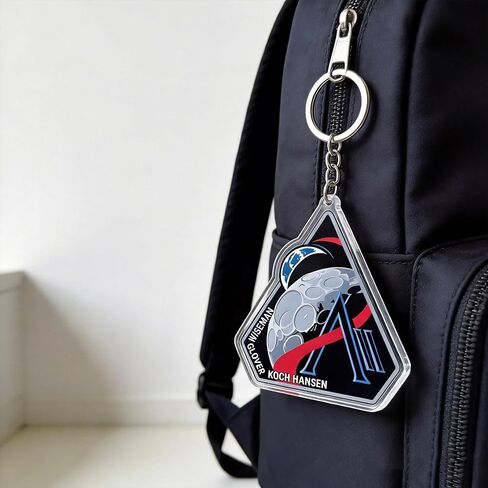 سلسلة مفاتيح Artemis II Mission Patch، أكريليك، 2.2 × 2.2 بوصة، تذكارية للفضاء in Kuwait