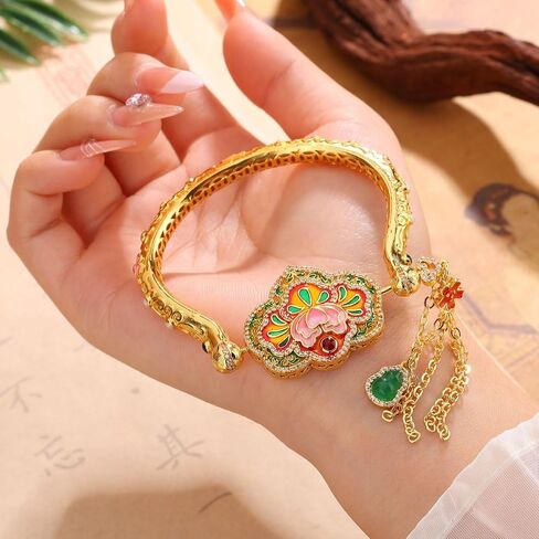 Amulet Golden Women's Bracelet,Gifts for ladies and mothers Feng shui,Attracting wealth Bring Good Luck,Safty, Healthy,Succes in Saudi Arabia