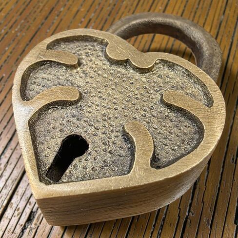 Heart Lock Solid Brass with Antique Finish and Heart Keys (2" x 1.25") in Saudi Arabia