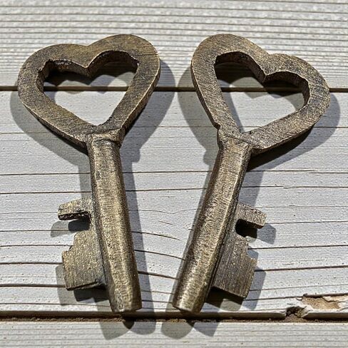 Heart Lock Solid Brass with Antique Finish and Heart Keys (2" x 1.25") in Saudi Arabia