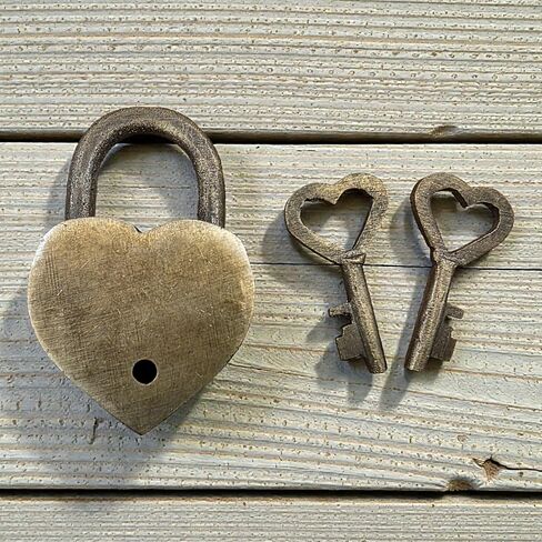 Heart Lock Solid Brass with Antique Finish and Heart Keys (2" x 1.25") in Saudi Arabia
